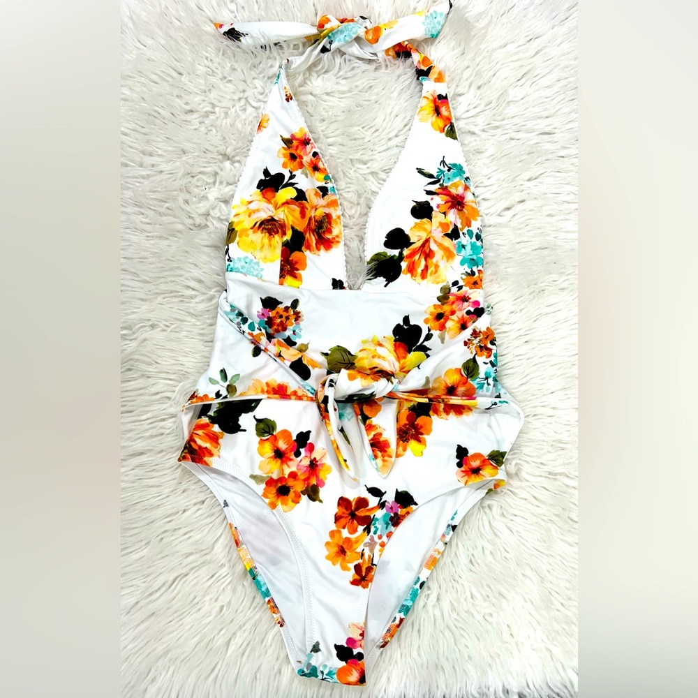 CUPSHE Women's Tie Waist Floral Print One Piece Swimsuit Halter Swimwear V Neck